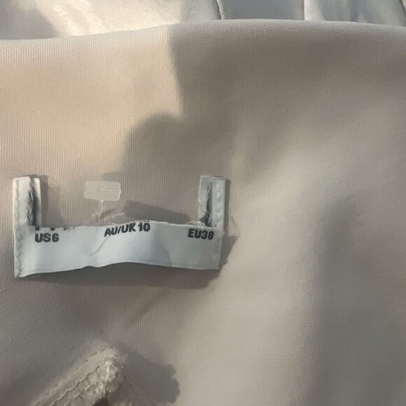 Princess Polly Allegra Maxi V Neck Dress Champagne Size 6 - Picture 12 of 12